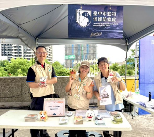 棒球、電影與毛孩同場傳愛！臺中動保處攜手職棒賽事推廣認養與生命教育