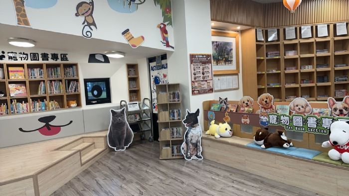 書香遇見毛腳印，林口李科永紀念圖書館打造「寵物閱讀樂園」，陪孩子在故事中學會愛與責任
