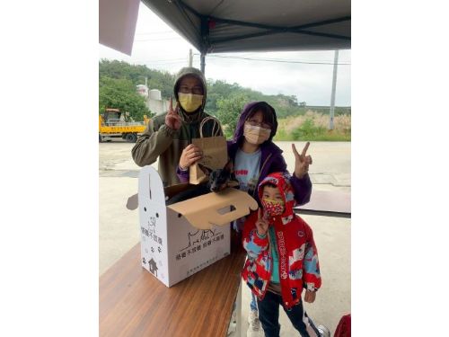 85隻毛孩迎向幸福未來!苗栗「人人犬舍」首波公開抽籤熱烈落幕,52位新主人帶毛孩回家 85隻毛孩迎向幸福未來!苗栗「人人犬舍」首波公開抽籤熱烈落幕,52位新主人帶毛孩回家